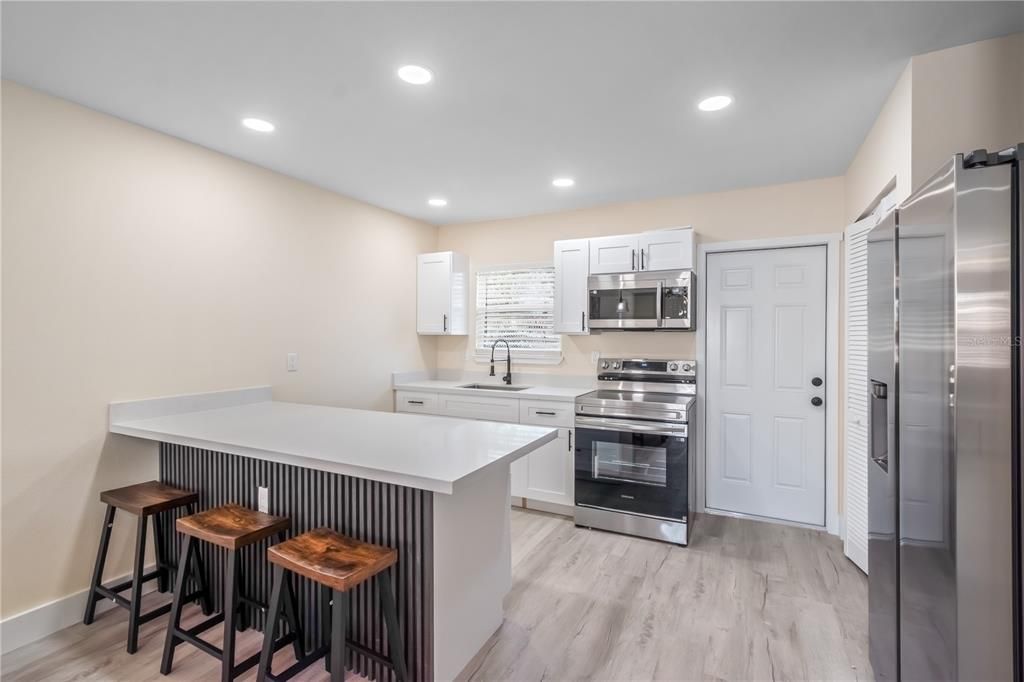 For Sale: $319,000 (4 beds, 0 baths, 1872 Square Feet)