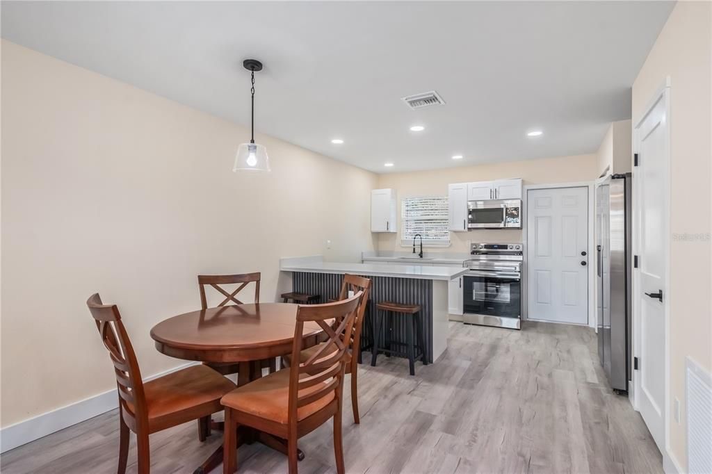 For Sale: $319,000 (4 beds, 0 baths, 1872 Square Feet)