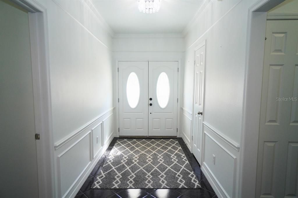 For Sale: $399,900 (3 beds, 2 baths, 2276 Square Feet)