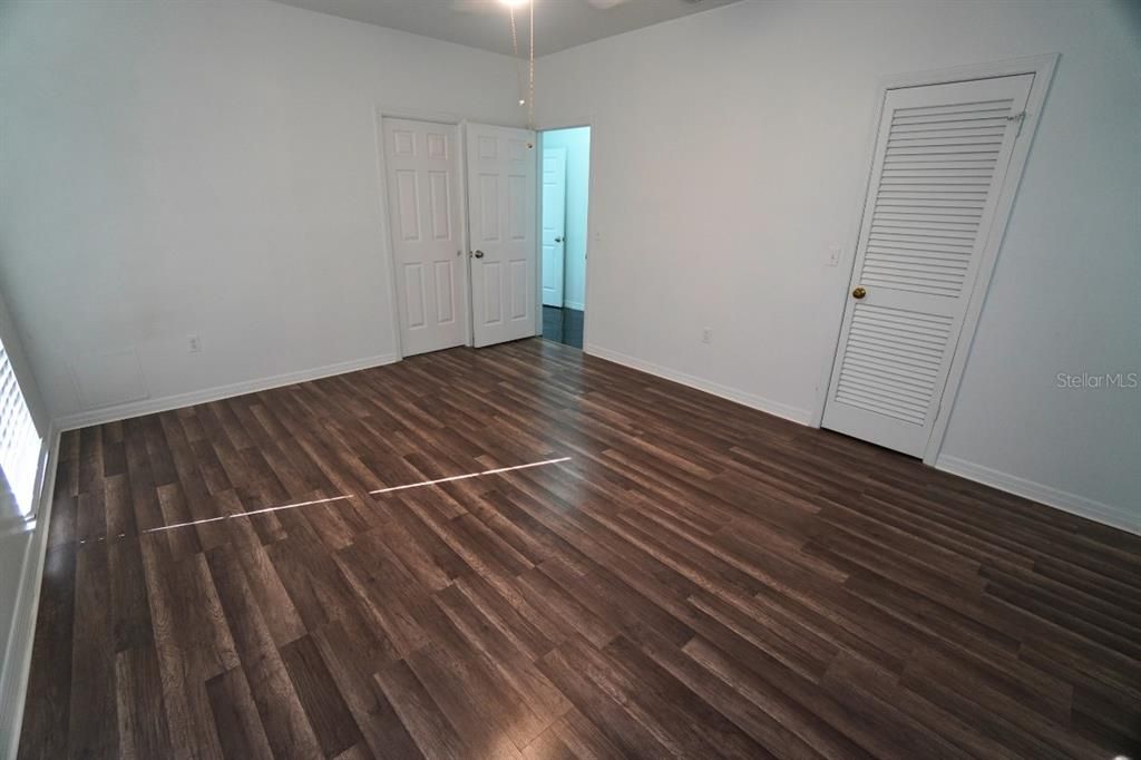 For Sale: $399,900 (3 beds, 2 baths, 2276 Square Feet)