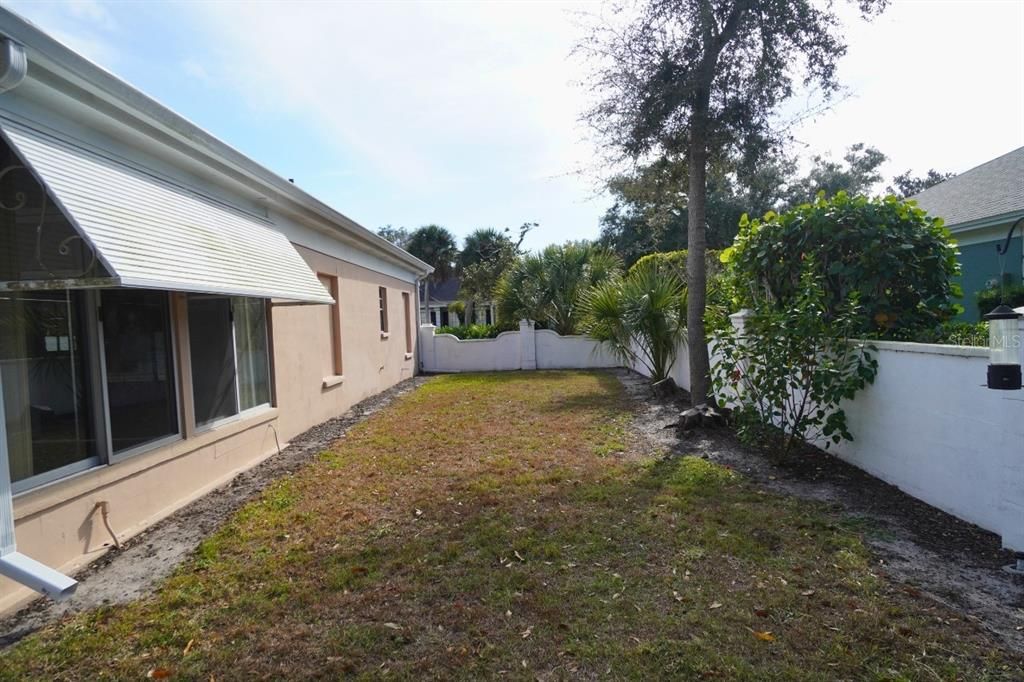 For Sale: $399,900 (3 beds, 2 baths, 2276 Square Feet)