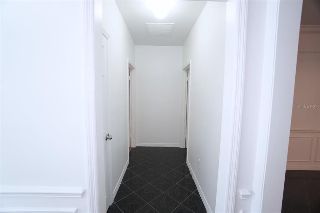 For Sale: $399,900 (3 beds, 2 baths, 2276 Square Feet)