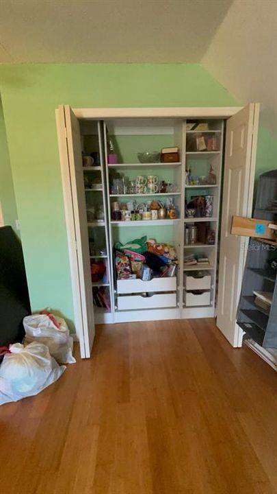 待售: $399,900 (4 贝兹, 2 浴室, 3094 平方英尺)