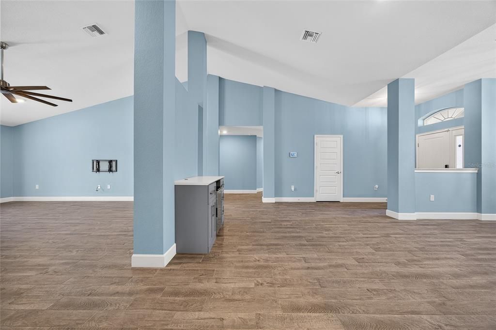 На продажу: $614,999 (4 спален, 3 ванн, 2983 Квадратных фут)