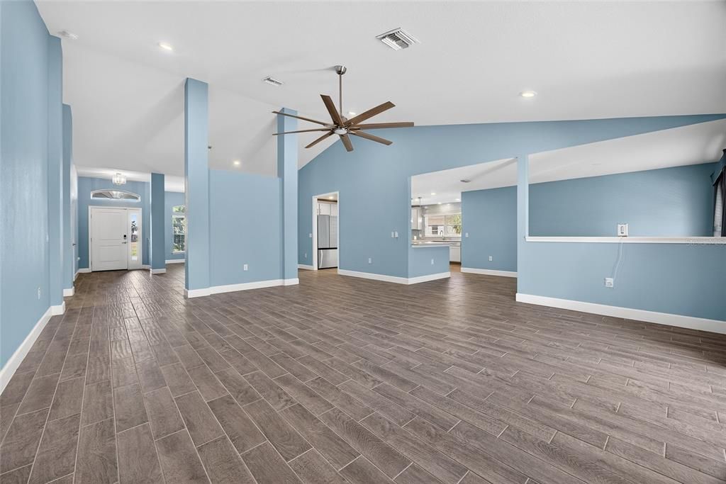 На продажу: $614,999 (4 спален, 3 ванн, 2983 Квадратных фут)