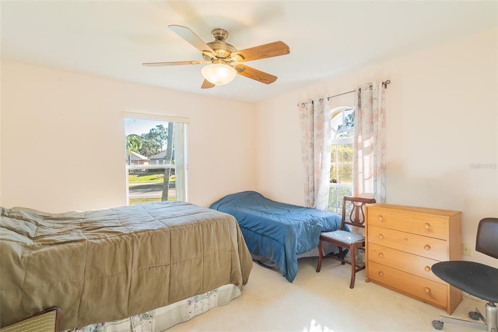 Active With Contract: $289,990 (3 beds, 2 baths, 1936 Square Feet)