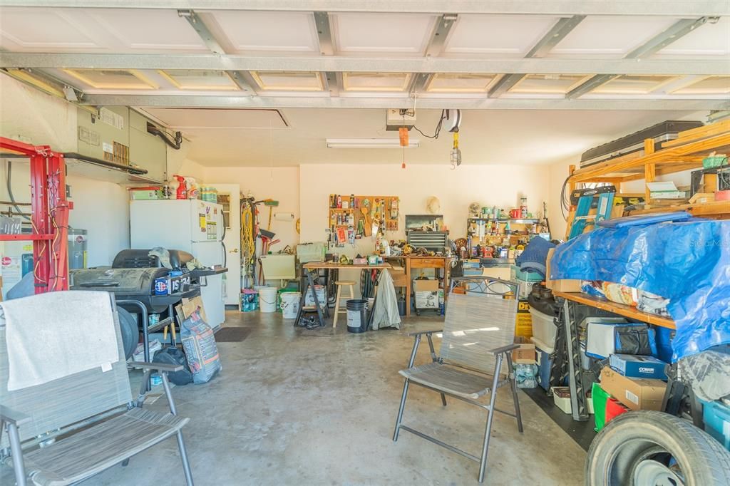 Active With Contract: $289,990 (3 beds, 2 baths, 1936 Square Feet)