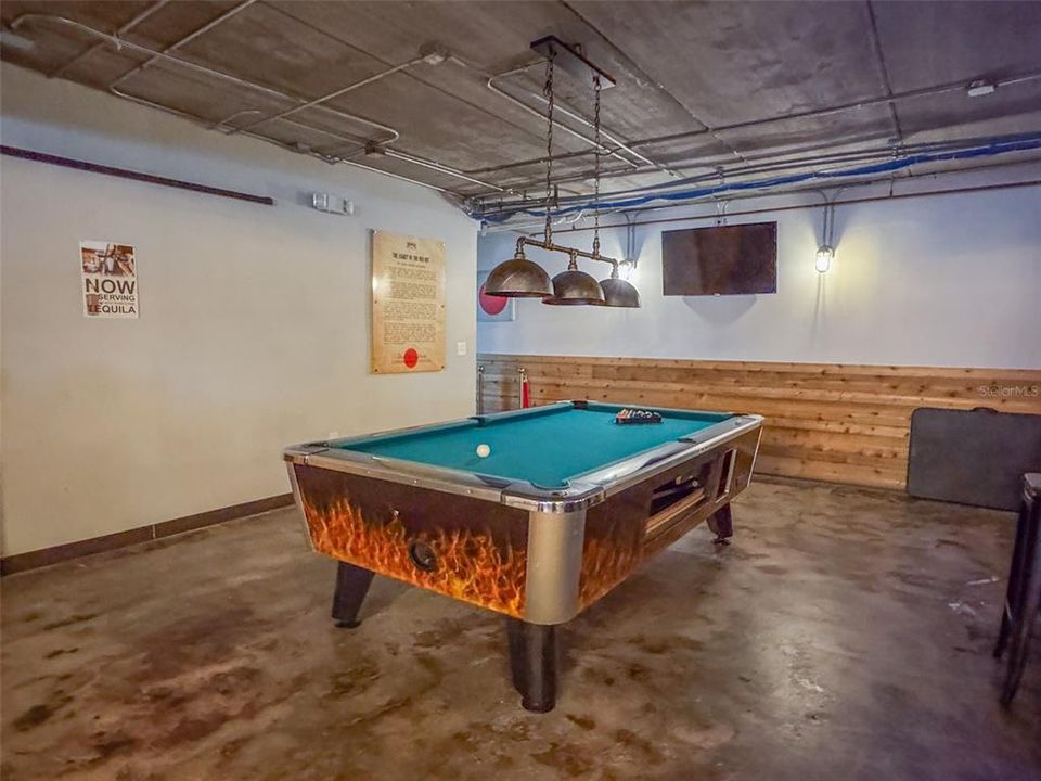 Active With Contract: $289,990 (3 beds, 2 baths, 1936 Square Feet)