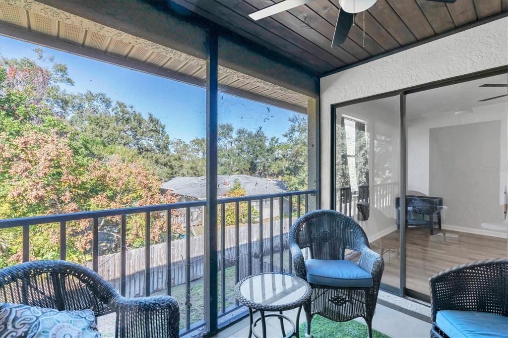 En Venta: $165,000 (2 camas, 2 baños, 901 Pies cuadrados)