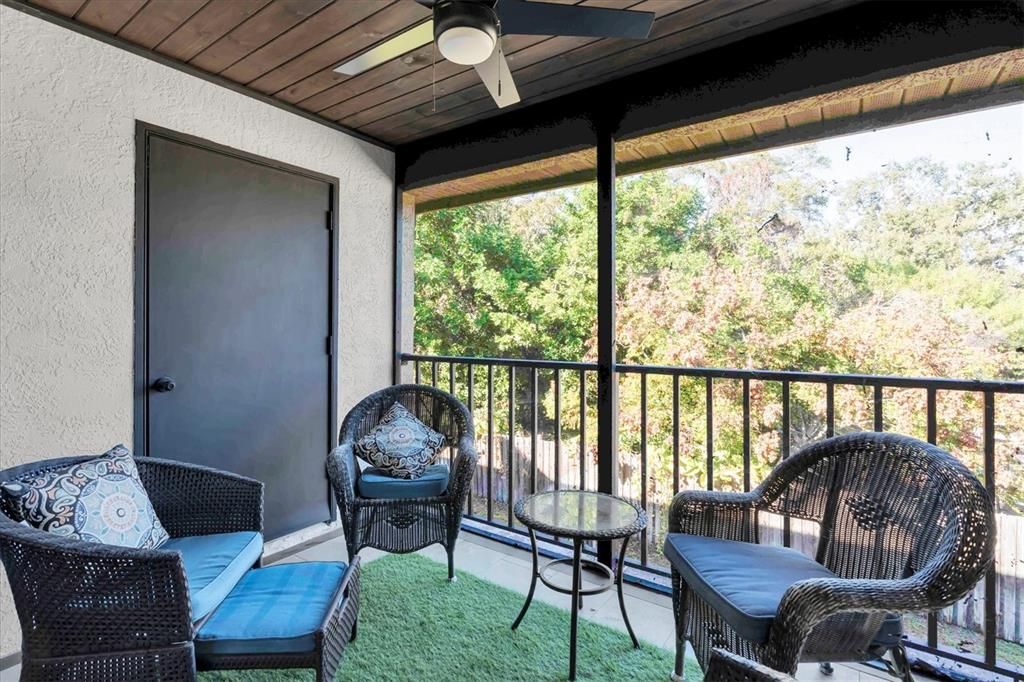 En Venta: $165,000 (2 camas, 2 baños, 901 Pies cuadrados)