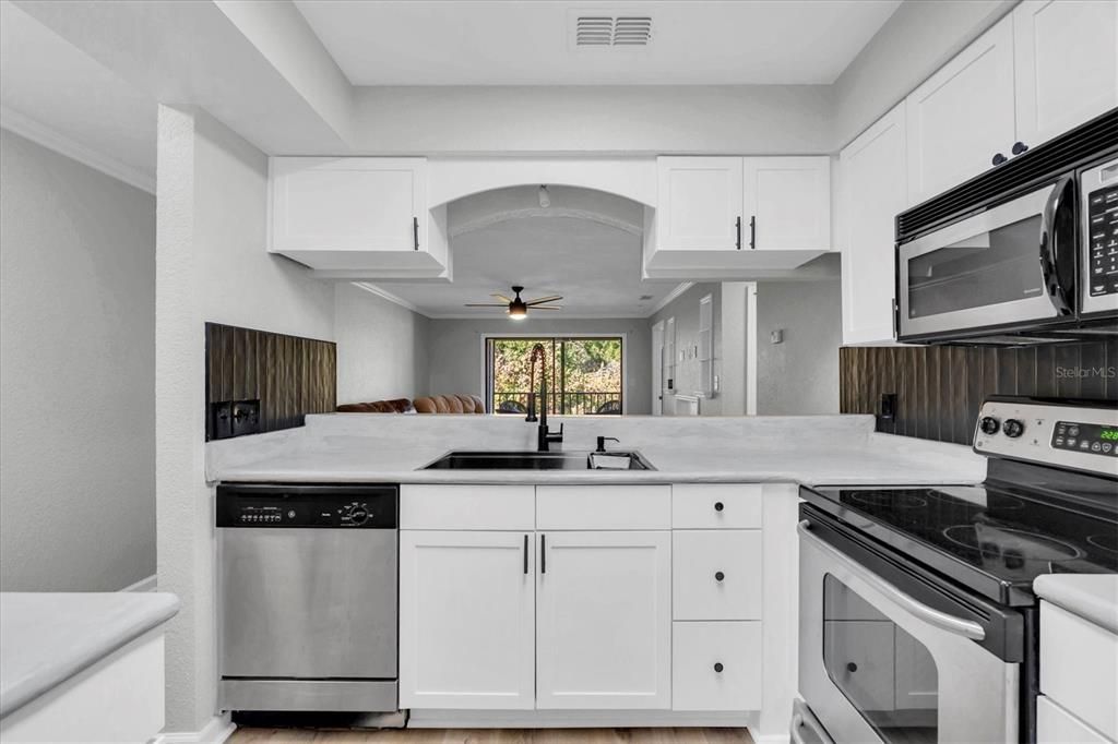 En Venta: $165,000 (2 camas, 2 baños, 901 Pies cuadrados)