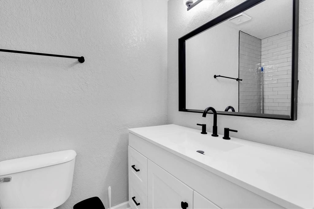 En Venta: $165,000 (2 camas, 2 baños, 901 Pies cuadrados)