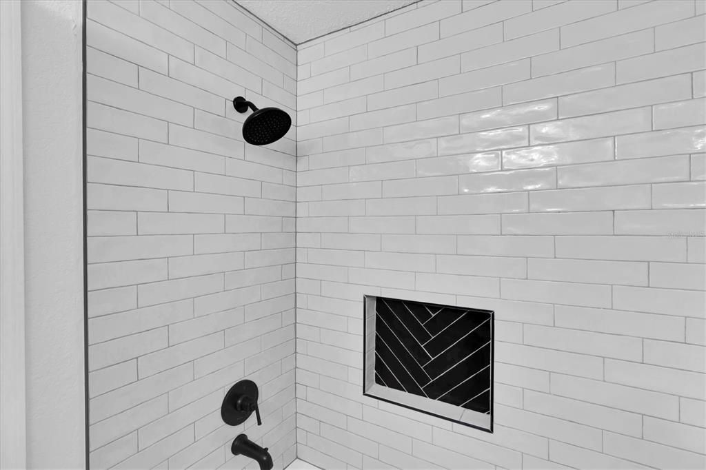 En Venta: $165,000 (2 camas, 2 baños, 901 Pies cuadrados)