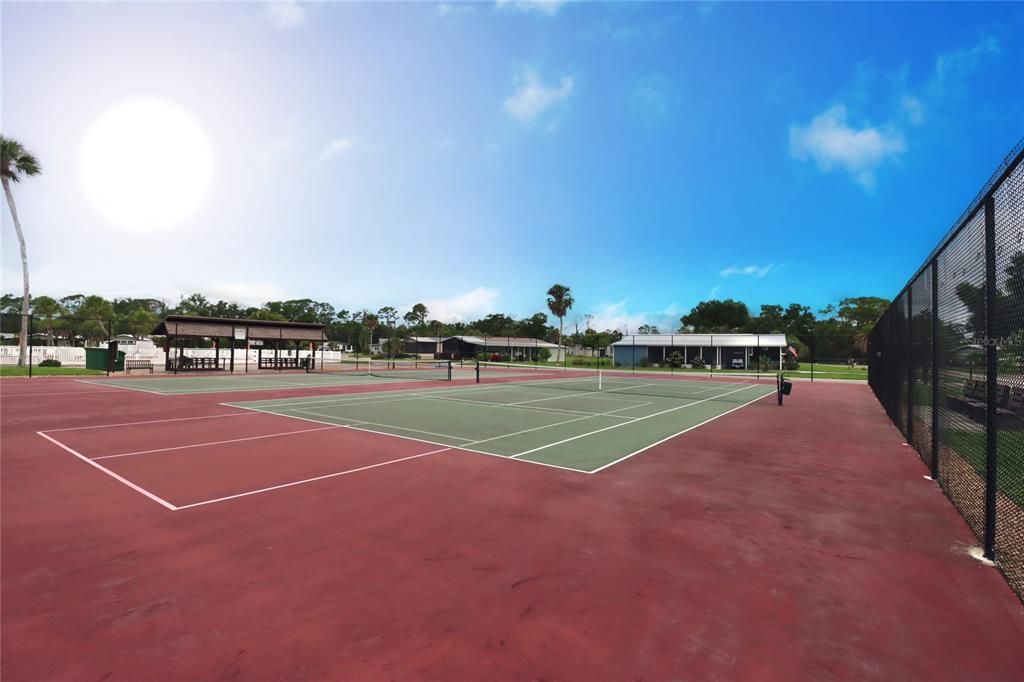 На продажу: $250,000 (2 спален, 2 ванн, 1248 Квадратных фут)