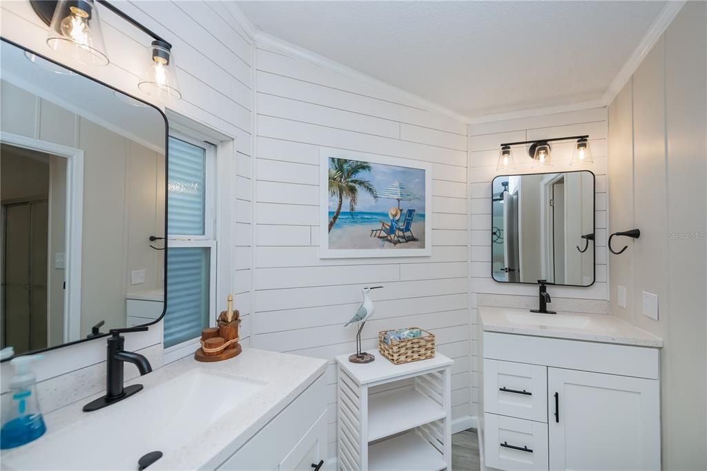 На продажу: $250,000 (2 спален, 2 ванн, 1248 Квадратных фут)