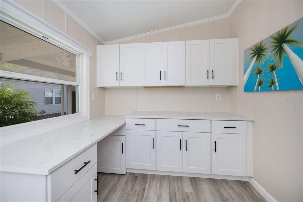 На продажу: $250,000 (2 спален, 2 ванн, 1248 Квадратных фут)