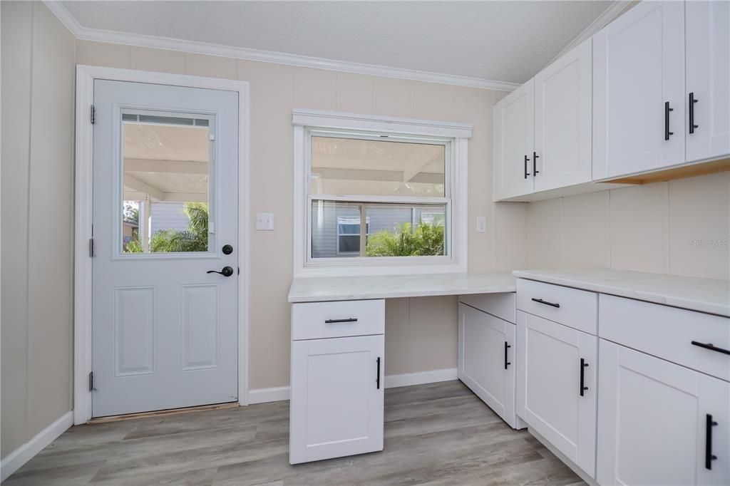 На продажу: $250,000 (2 спален, 2 ванн, 1248 Квадратных фут)