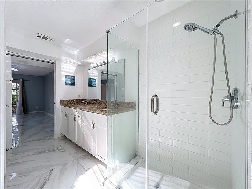 待售: $420,000 (3 贝兹, 2 浴室, 1721 平方英尺)