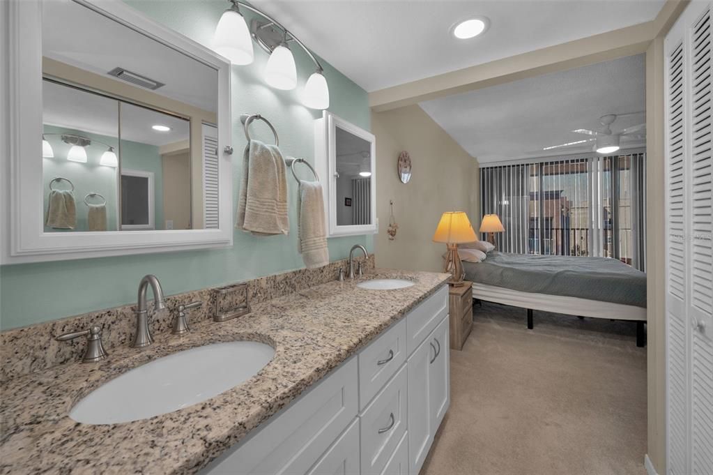 En Venta: $345,000 (2 camas, 2 baños, 1185 Pies cuadrados)