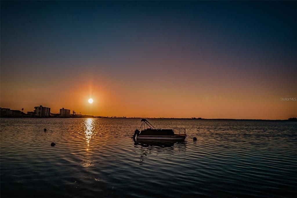 En Venta: $345,000 (2 camas, 2 baños, 1185 Pies cuadrados)