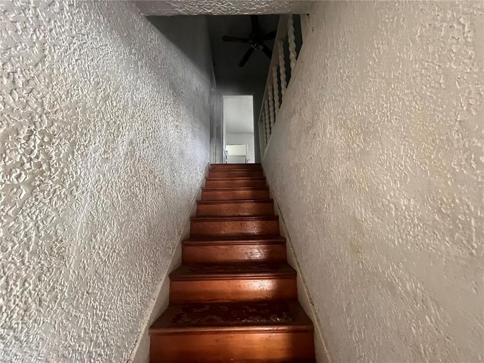 For Sale: $175,000 (5 beds, 4 baths, 2592 Square Feet)