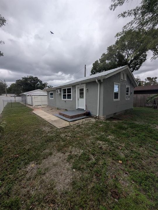 For Sale: $530,000 (4 beds, 2 baths, 504 Square Feet)