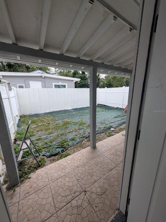 For Sale: $530,000 (4 beds, 2 baths, 504 Square Feet)