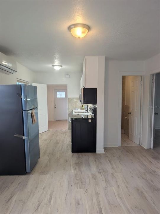 For Sale: $530,000 (4 beds, 2 baths, 504 Square Feet)