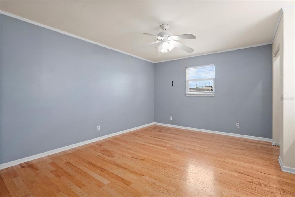 En Venta: $340,000 (3 camas, 2 baños, 2118 Pies cuadrados)