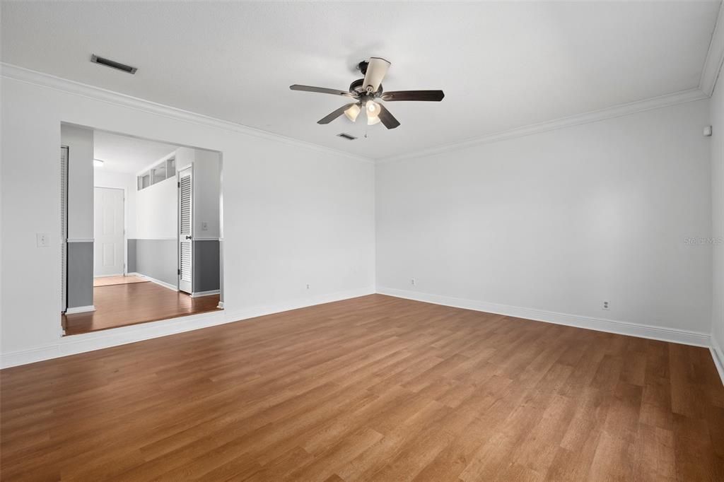 En Venta: $340,000 (3 camas, 2 baños, 2118 Pies cuadrados)