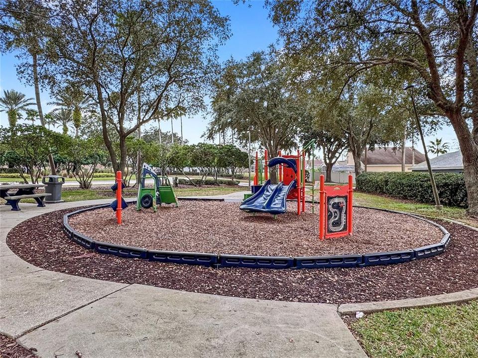 待售: $409,000 (4 贝兹, 3 浴室, 1974 平方英尺)