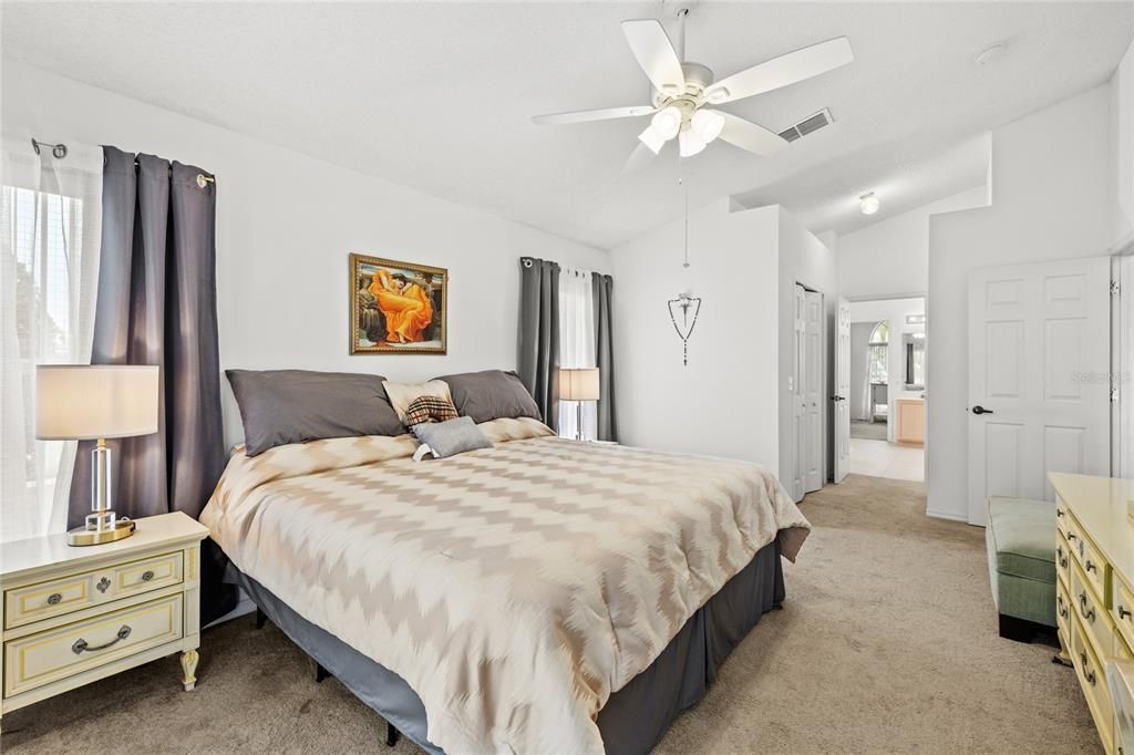 待售: $409,000 (4 贝兹, 3 浴室, 1974 平方英尺)