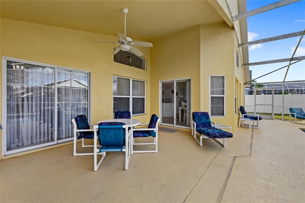 待售: $409,000 (4 贝兹, 3 浴室, 1974 平方英尺)