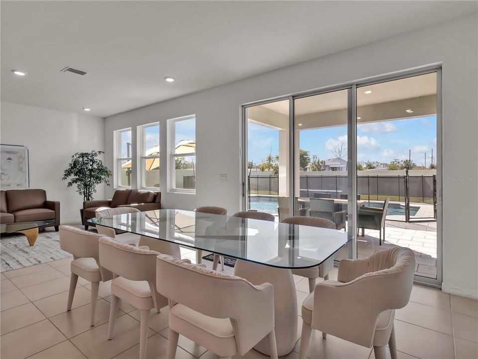 出租: $3,400 (4 贝兹, 3 浴室, 2738 平方英尺)