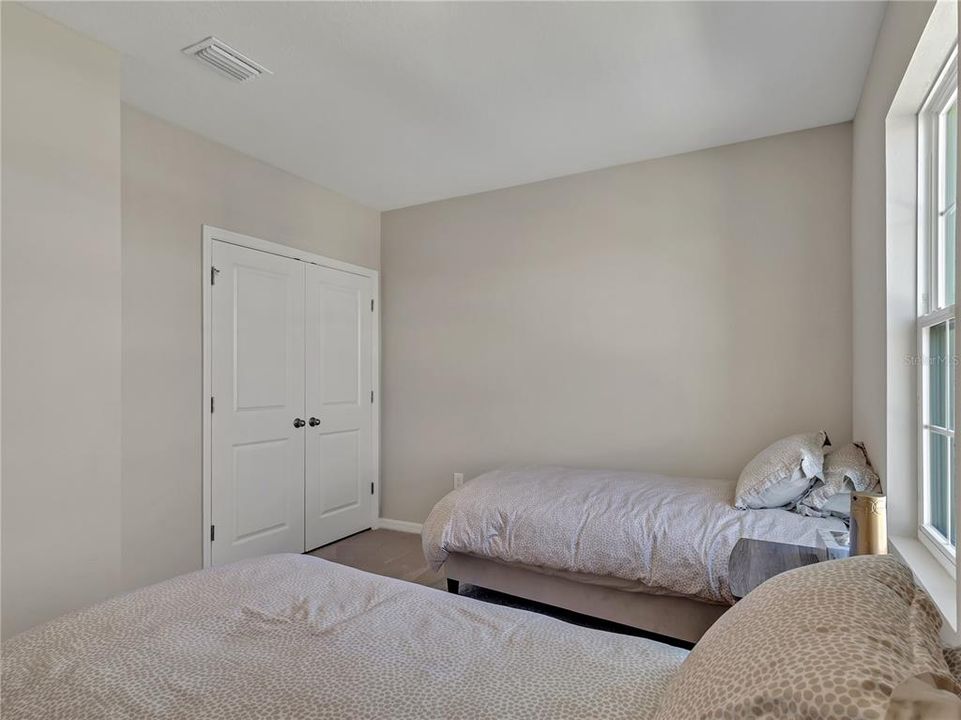 出租: $3,400 (4 贝兹, 3 浴室, 2738 平方英尺)