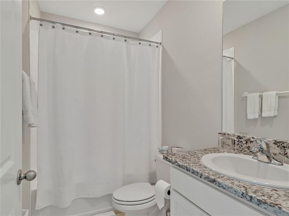 出租: $3,400 (4 贝兹, 3 浴室, 2738 平方英尺)