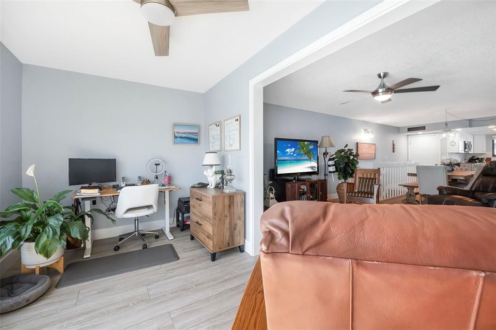 For Sale: $559,000 (3 beds, 3 baths, 1720 Square Feet)