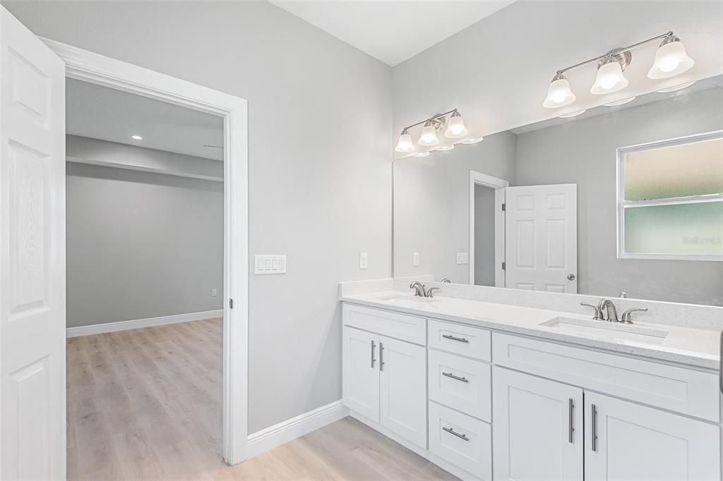 En Venta: $330,000 (3 camas, 2 baños, 1675 Pies cuadrados)