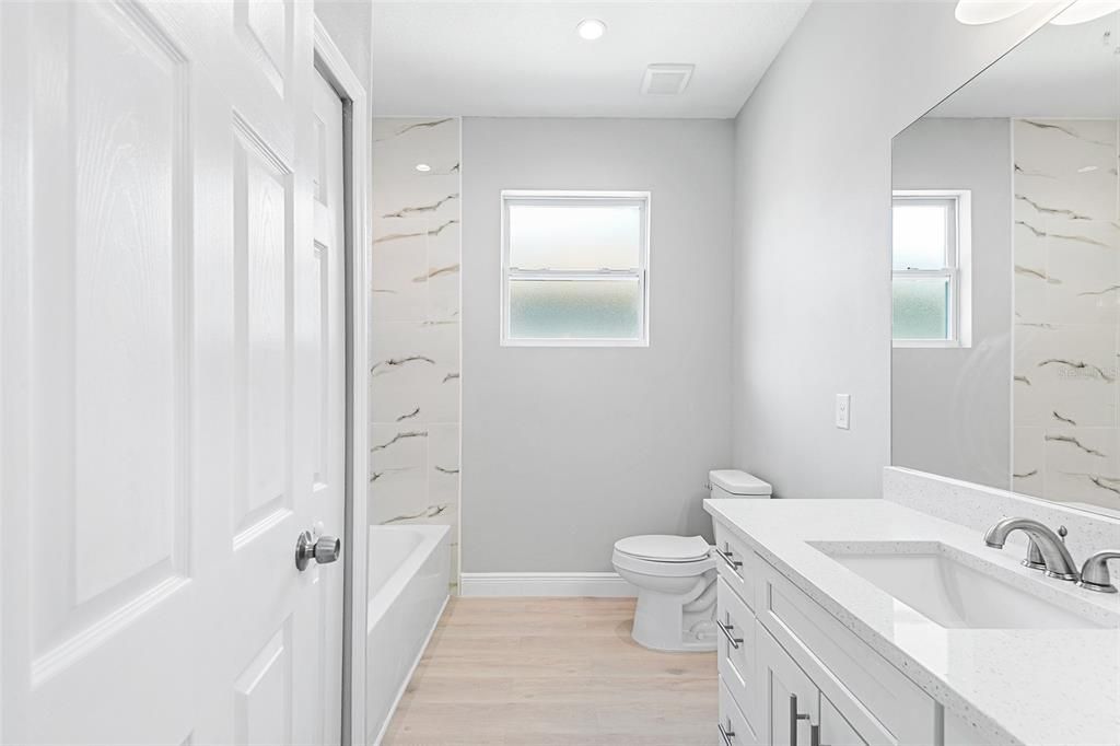 En Venta: $330,000 (3 camas, 2 baños, 1675 Pies cuadrados)