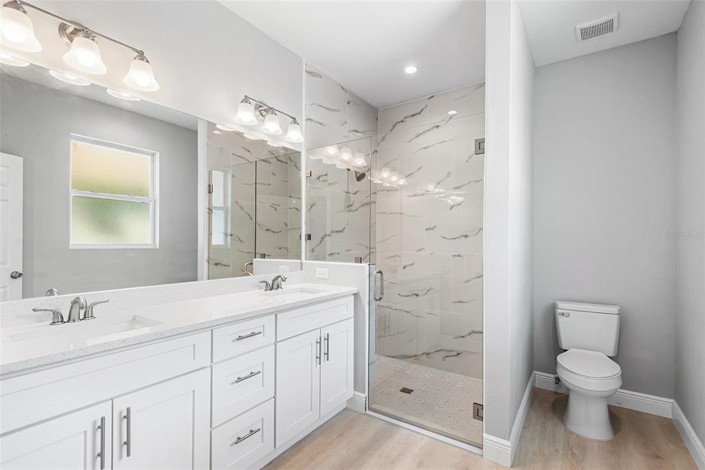 En Venta: $330,000 (3 camas, 2 baños, 1675 Pies cuadrados)