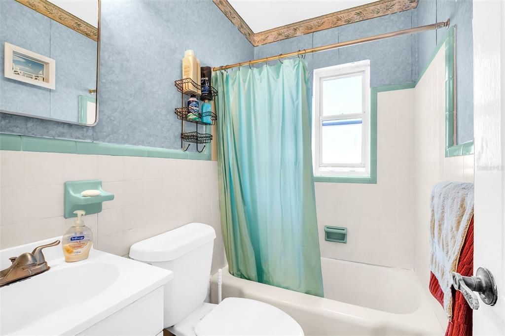 待售: $295,000 (3 贝兹, 2 浴室, 1448 平方英尺)