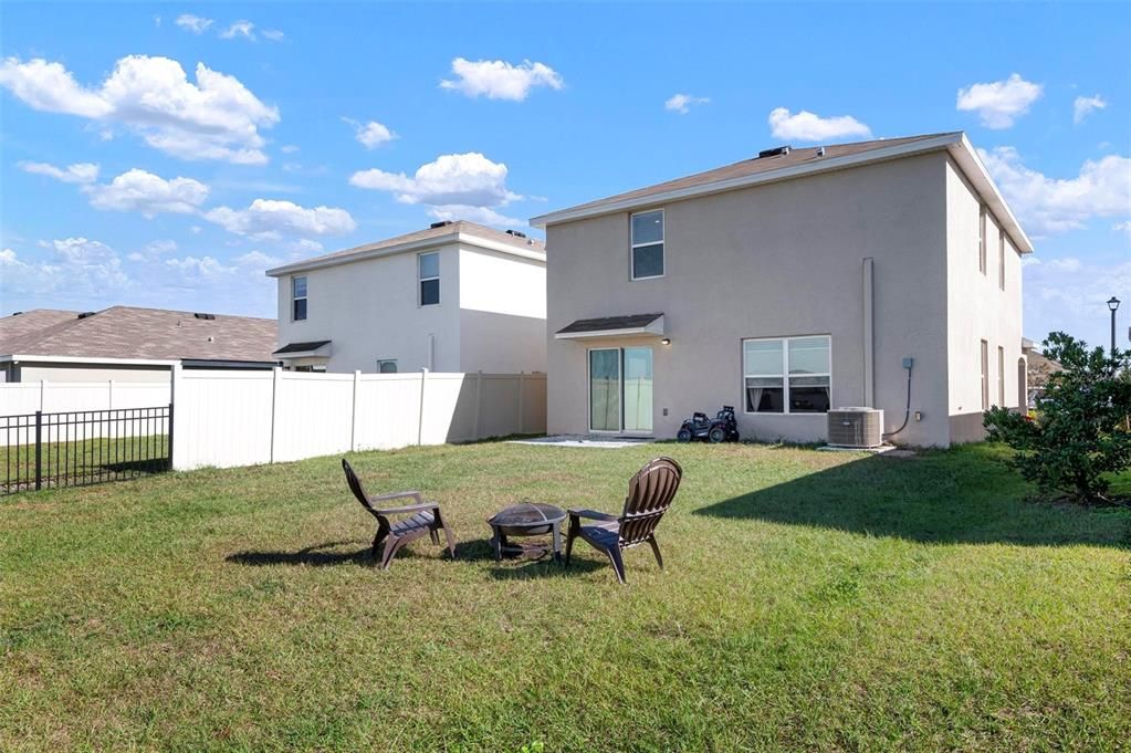 For Sale: $399,900 (4 beds, 2 baths, 2308 Square Feet)