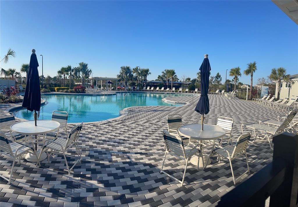 For Sale: $399,900 (4 beds, 2 baths, 2308 Square Feet)