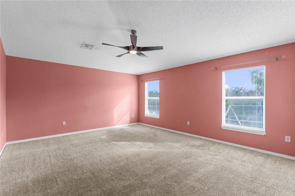 For Sale: $600,000 (5 beds, 3 baths, 2812 Square Feet)