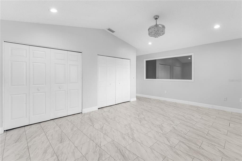 For Sale: $600,000 (5 beds, 3 baths, 2812 Square Feet)