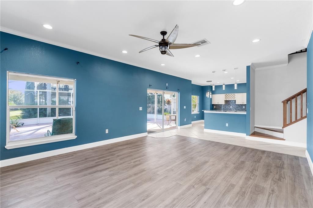 For Sale: $600,000 (5 beds, 3 baths, 2812 Square Feet)