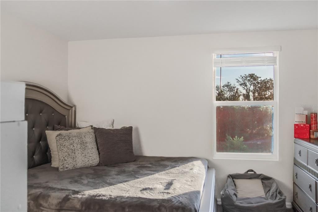 En Venta: $380,000 (4 camas, 2 baños, 2328 Pies cuadrados)