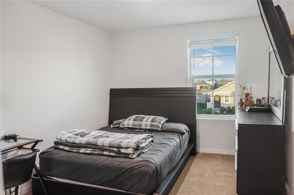 En Venta: $380,000 (4 camas, 2 baños, 2328 Pies cuadrados)