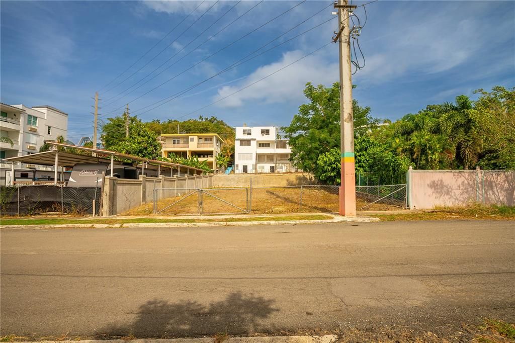 For Sale: $375,900 (0.11 acres)