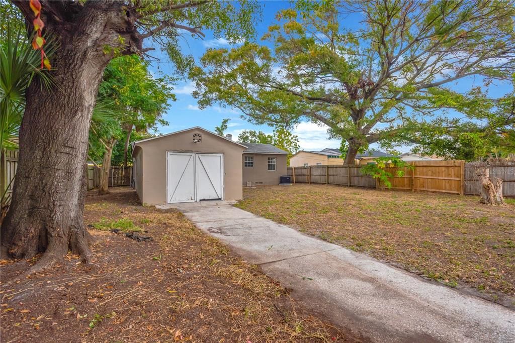 En Venta: $255,000 (3 camas, 2 baños, 1131 Pies cuadrados)